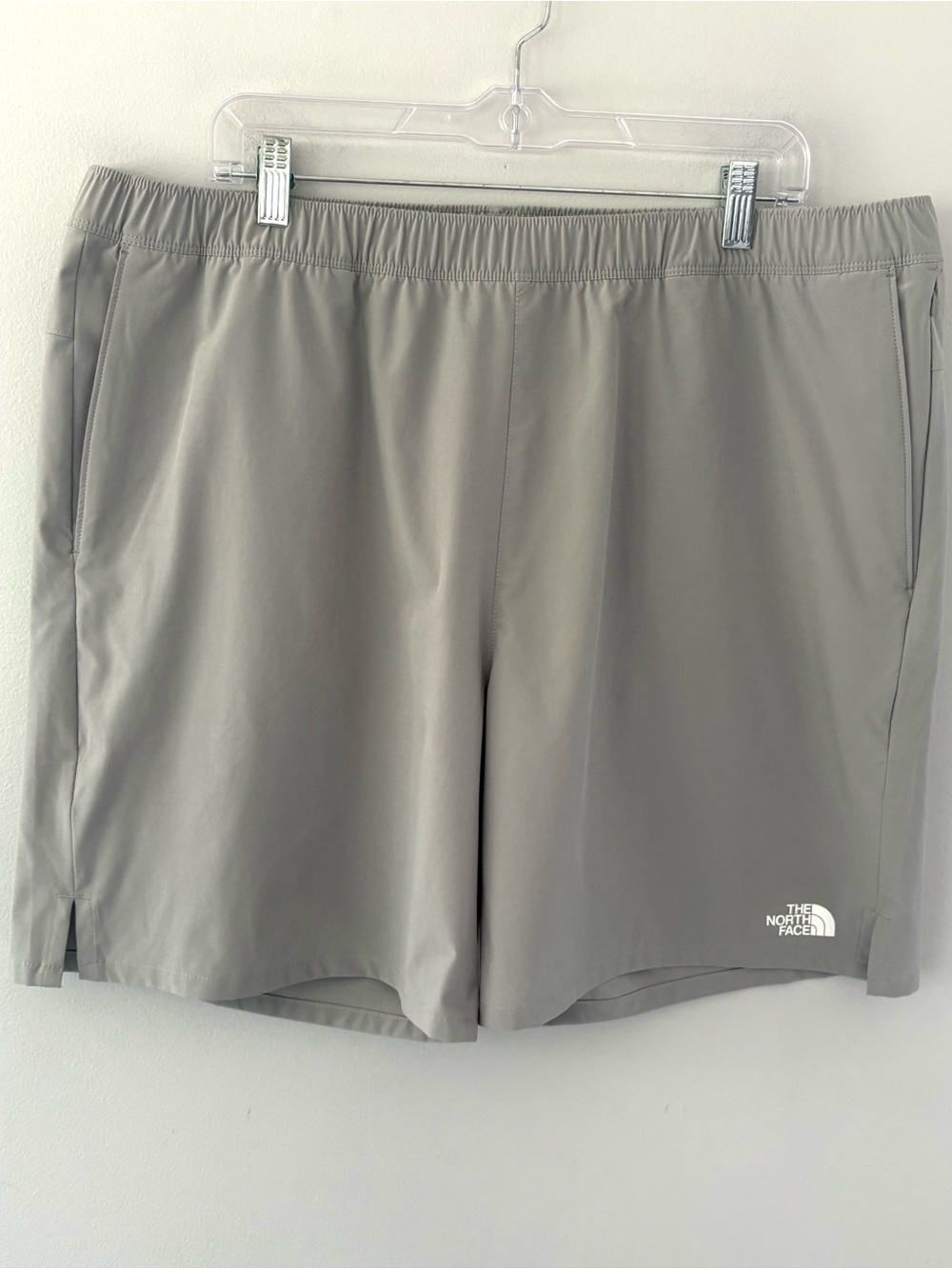 The North Face Men’s XL Running Shorts Light Gray 7” Inseam Lightweight